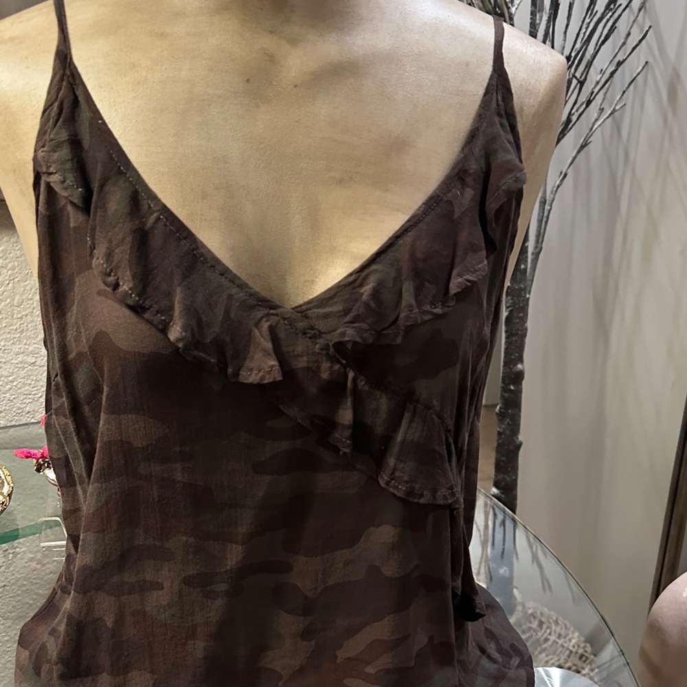 Women's Bella Dahl Camouflage Ruffle Top